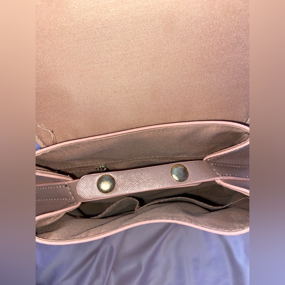 Shiny gold backpack - Picture 4 of 4